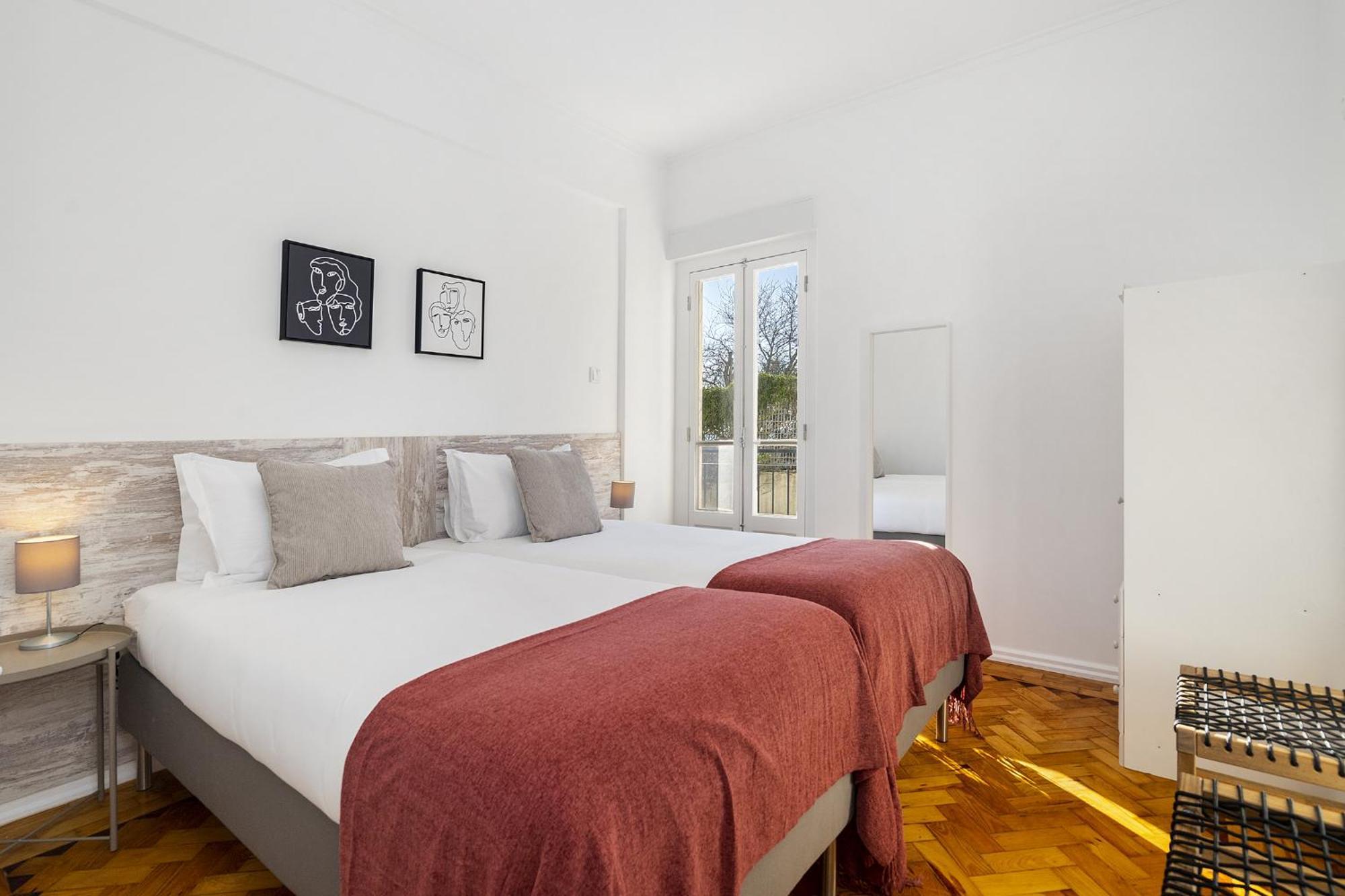 Whome Peaceful Alges Family Home Away From City Noise Ngoại thất bức ảnh